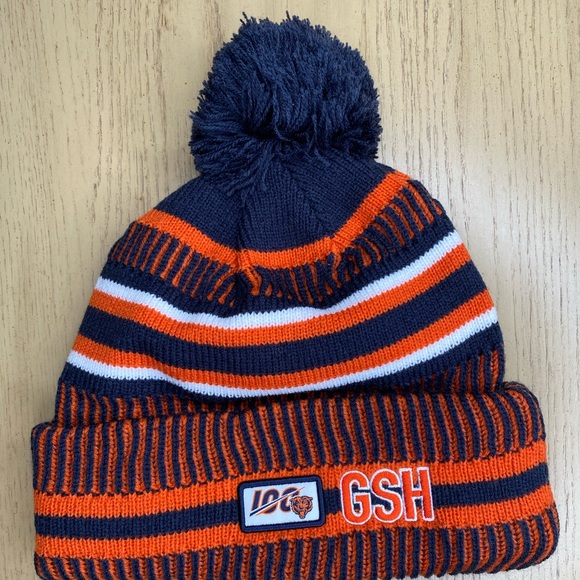 Chicago Bears Knit Hat New Era 2019 Sports On Field Sideline Home NFL NEW OSFM - Picture 5 of 6
